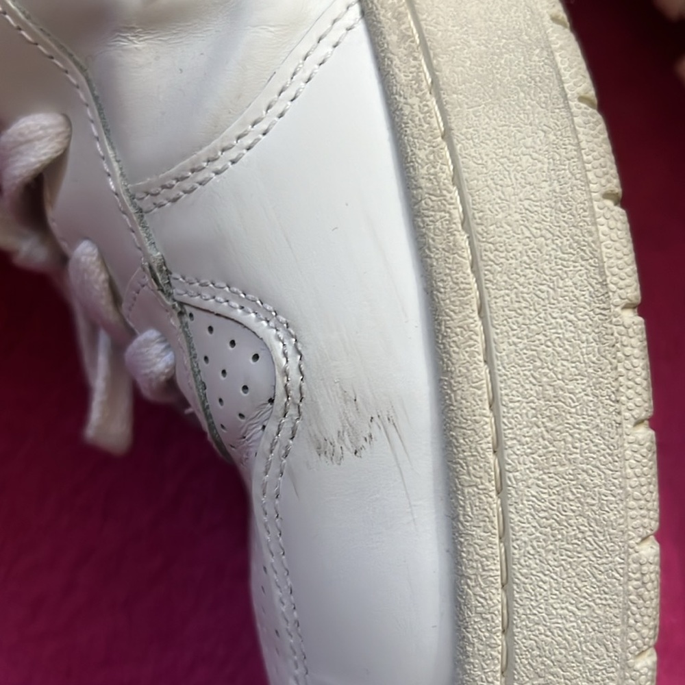 Veja Men's V-10 Leather Low Top Sneakers - Picture 7 of 15